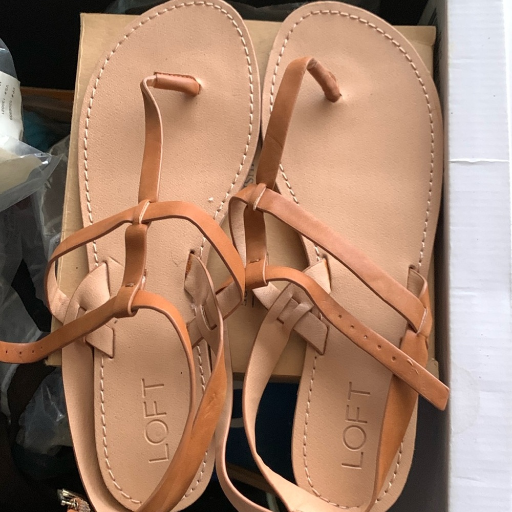 Excellent condition… Loft sandals